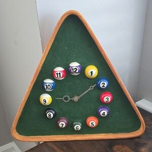 VINTAGE Kirch Billard Pool Ball wall clock